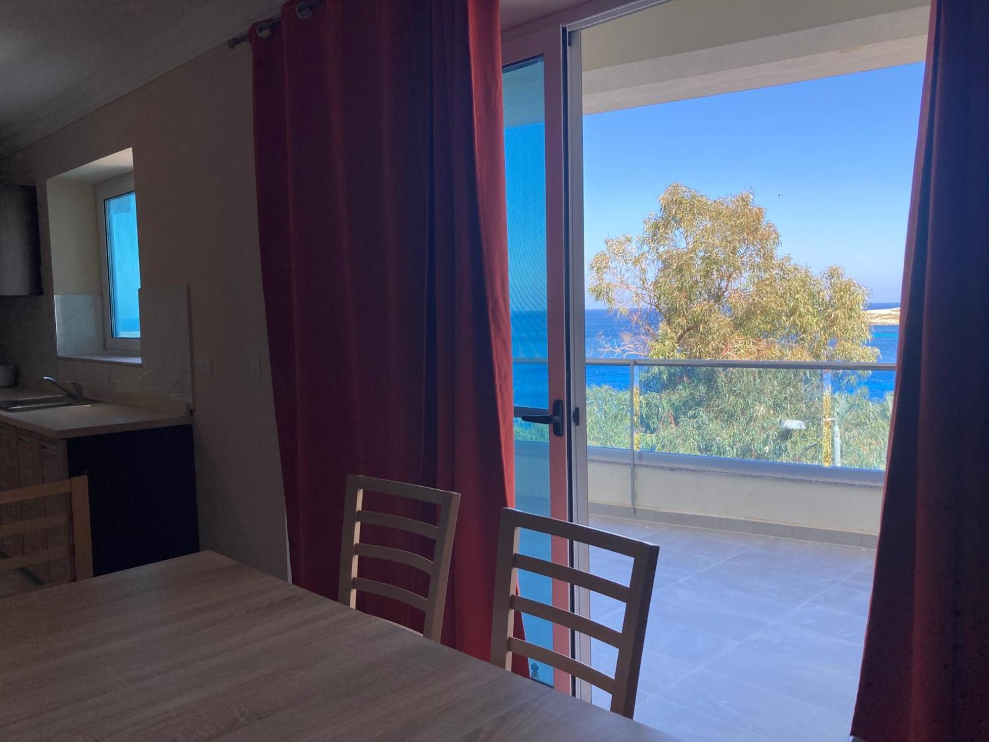 Sunrise Bay Apartments - Frontline Sea Views เซนต์พอลส์เบย์ ภายนอก รูปภาพ