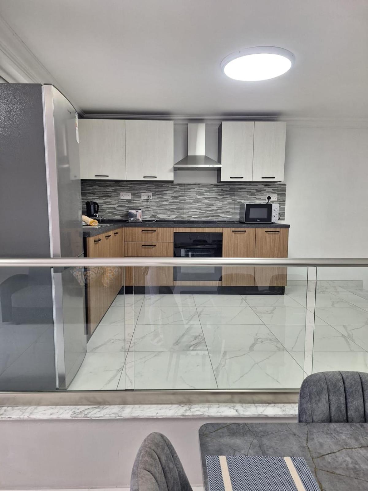 Sunrise Bay Apartments - Frontline Sea Views เซนต์พอลส์เบย์ ภายนอก รูปภาพ